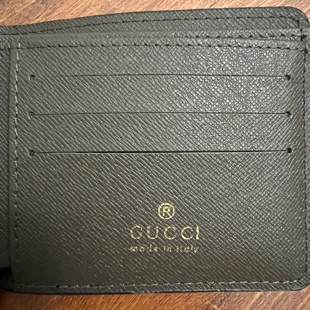 Gucci Wallet - Picture 2 of 3